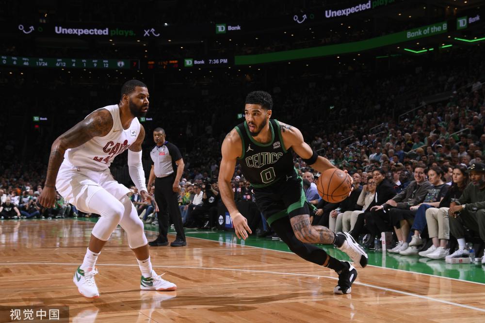 在合同与个 在合同与个