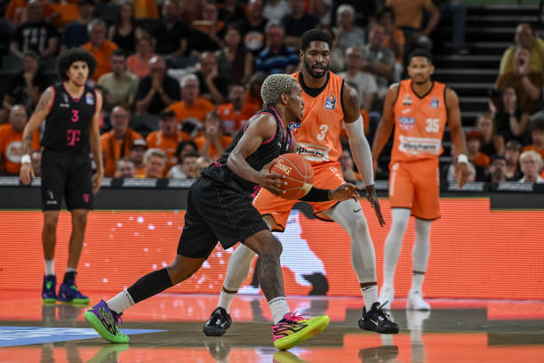 对决的戏码 对决的戏码