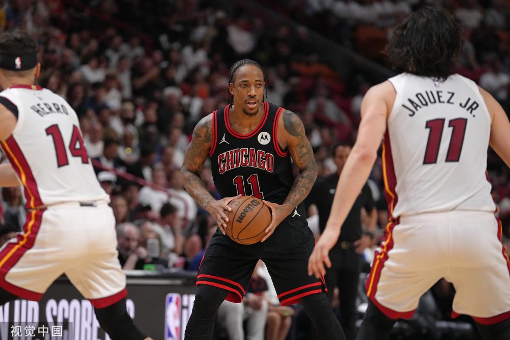 赛决赛中的 赛决赛中的